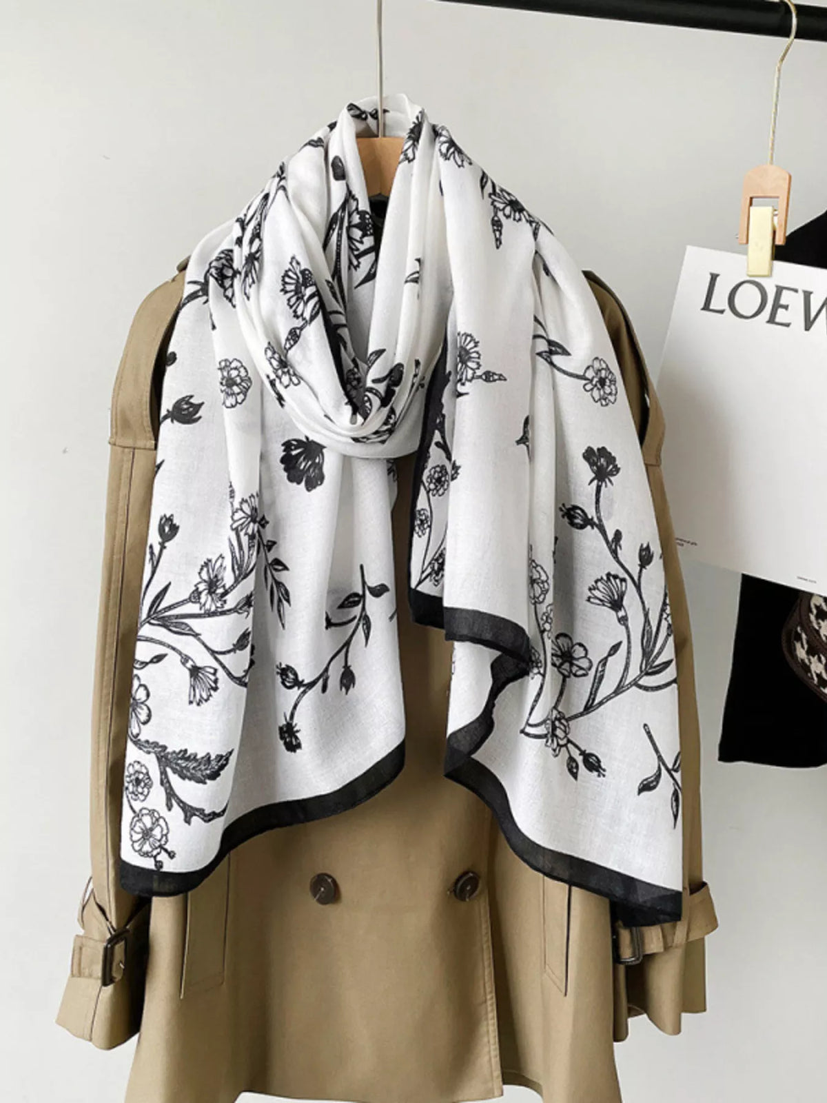 Vine Floral Print Lightweight Scarf