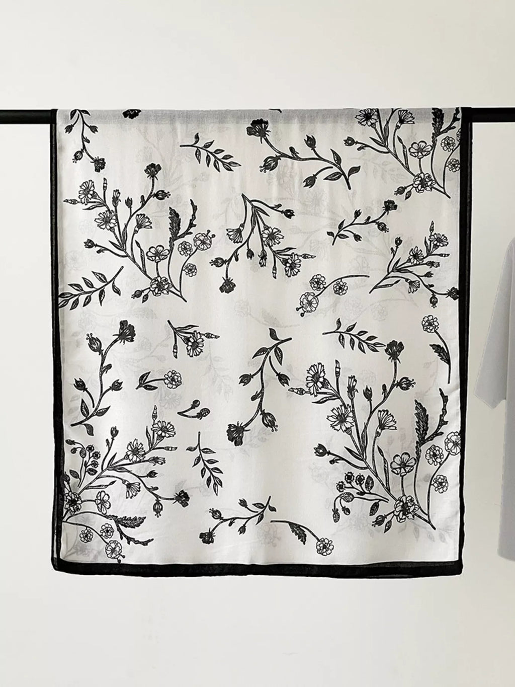 Vine Floral Print Lightweight Scarf