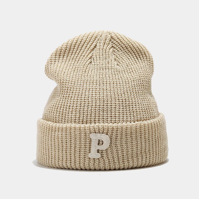 Chunky Knit P Beanie: Cozy & Chic Fall/Winter Hat