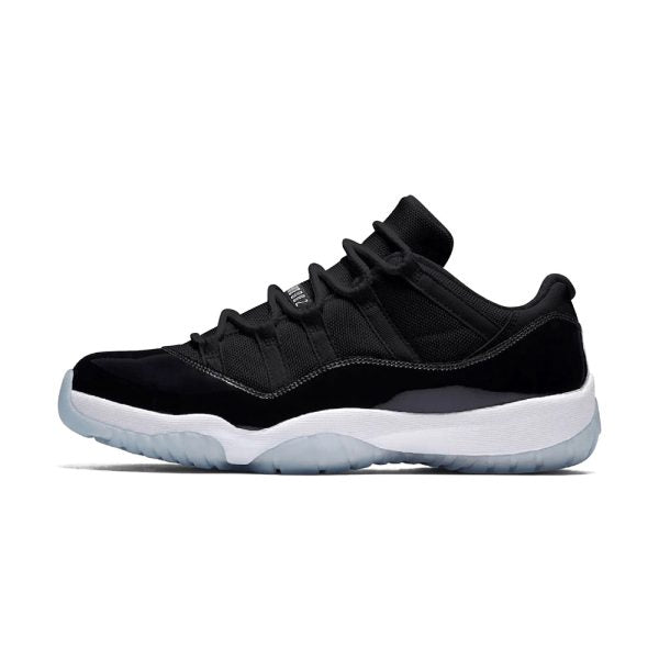 AIR JORDAN 11 LOW “Space Jam”